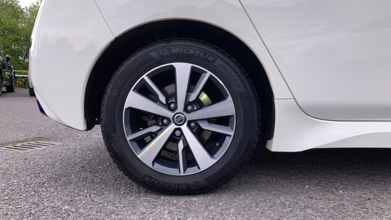 Nissan LEAF 110kW Acenta 40kWh 5dr Auto Electric Hatchback